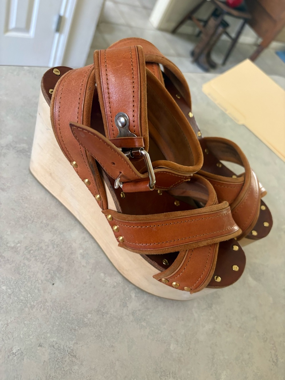 💯 Authentic Celine Women’s Tan Leather Studded Wedge Sandals 37